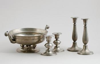 KALLSKÅL SAMT LJUSSTAKAR, 2 par, tenn, Edvin Ollers, 1941/1949/1970.