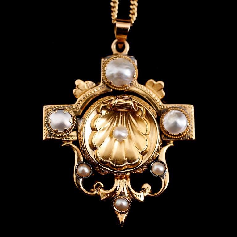 HÄNGE, 18 k guld, svebska stämplar 1868 samt senare kedja, 18 k guld. Total vikt ca 12 gram.