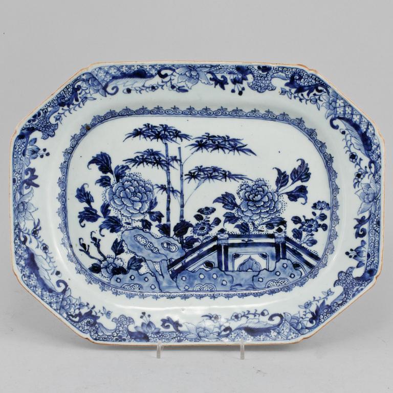 STEKFAT, porslin, Kina, 1700-tal.