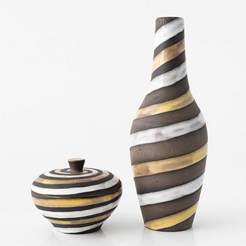 Ingrid Atterberg, vas och skål med lock "Spiral", lergods, Upsala Ekeby, 1950-tal.