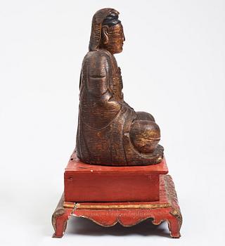 A large wooden gilt lacquer figure of Guanyin, Vietnamese/Southern China, about 1800 or later.