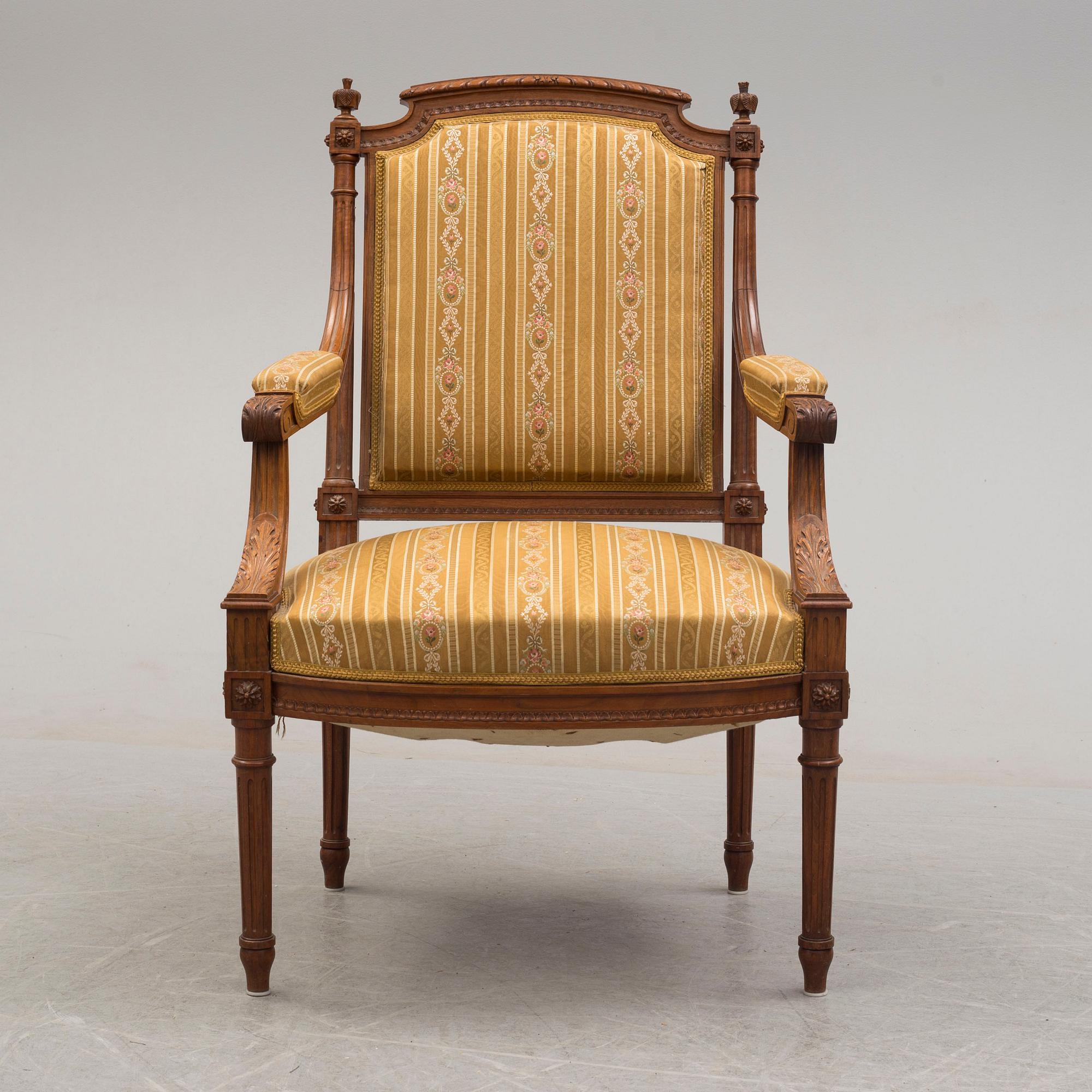 An early 20th century armchair.