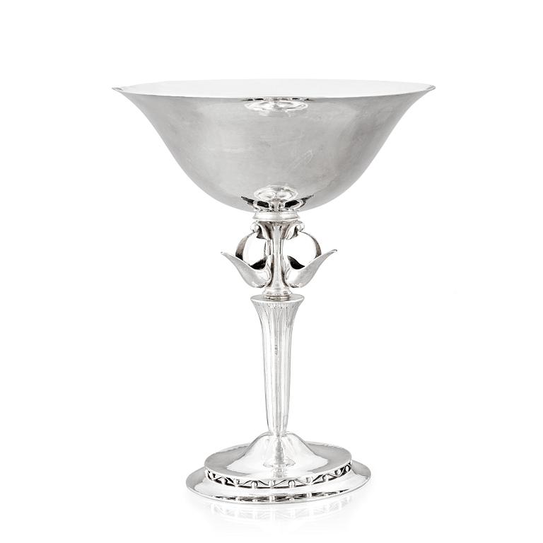 Georg Jensen, skål på fot, Köpenhamn 1925-32, sterling. Design nr 471, svenska importstämplar 1927.