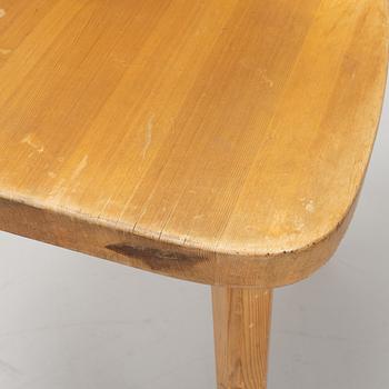 Göran Malmvall, a set of four pine chairs, Svensk Fur, mid 20th Century.