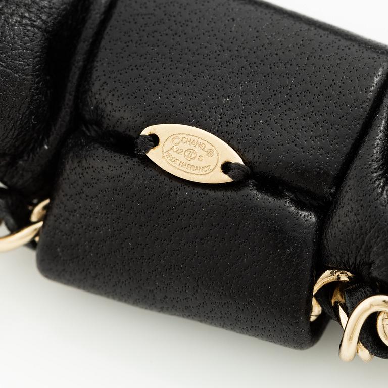 Chanel, Leather and chain CC Scrunchie, 2022.