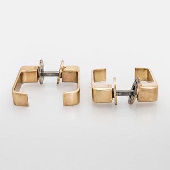 Timo Sarpaneva, dörrhandtag, 8 par, "Lasta" för Primo Oy. Formgiven 1964.