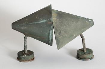 VÄGGLAMPOR, 2 st, för utomhusbruk, "Tratten", Hans Agne Jakobsson, Markaryd, 1900-talets andra hälft.