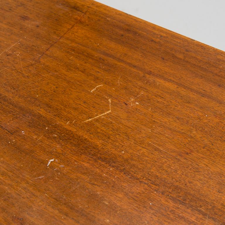 Sidobord, 1800-talets senare hälft.