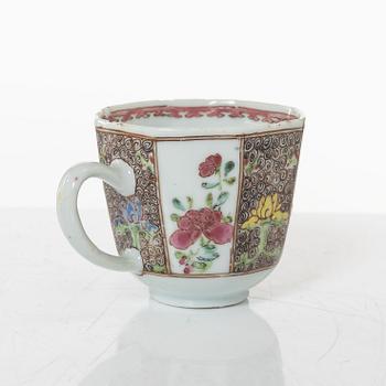 Koppar, åtta stycken, porslin. Qingdynastin, 1700-tal.