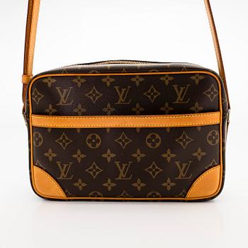 Louis Vuitton, a Monogram Canvas 'Trocadero 27' Bag.