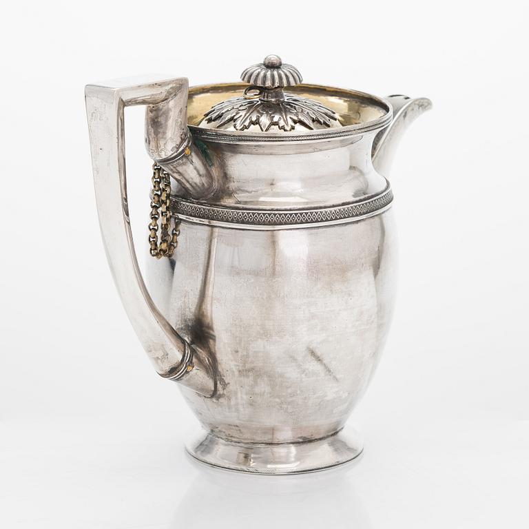 Carl Fredrik Bredenberg, a parcel-gilt silver jug, Saint Petersburg 1812.