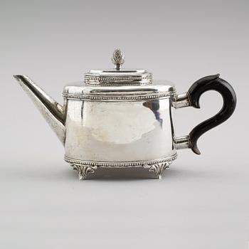 A Swedish 18th century silver tea-pot, marks of Sephan Westerstråhle, Stockholm 1798.