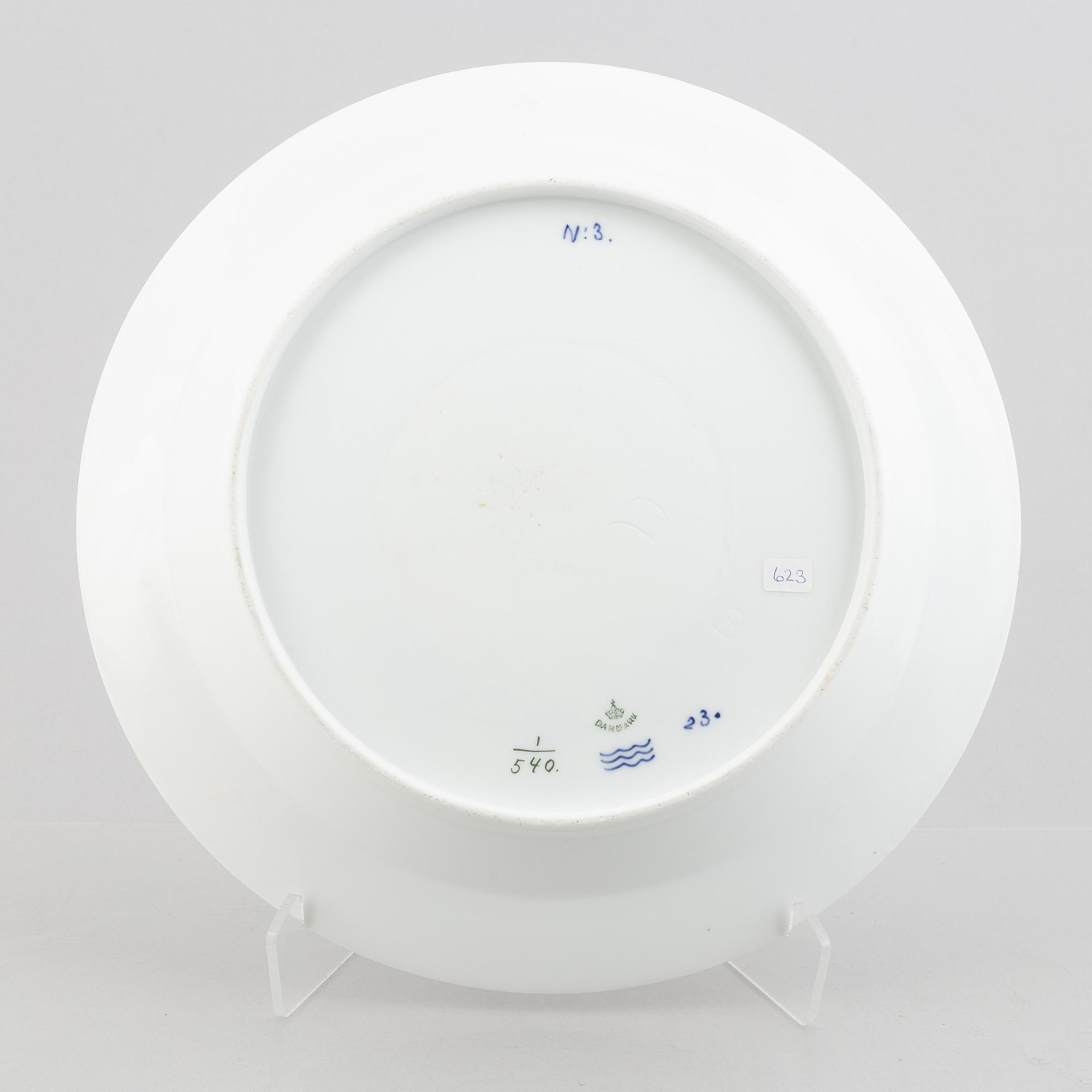 Serveringsfat, "Musselmalet halvblond", porslin, Royal Copenhagen, modell 540, 1893-1900.