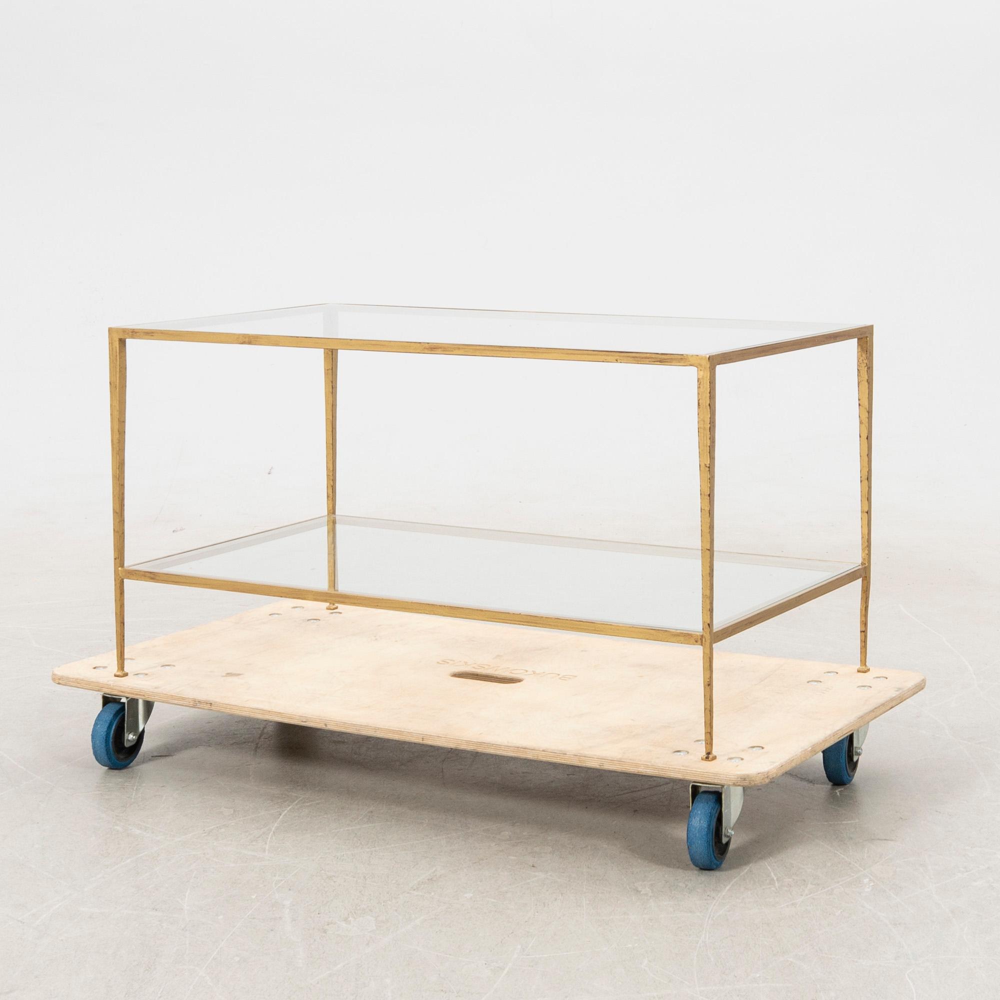 Coffee table, Oscar & Clothilde.