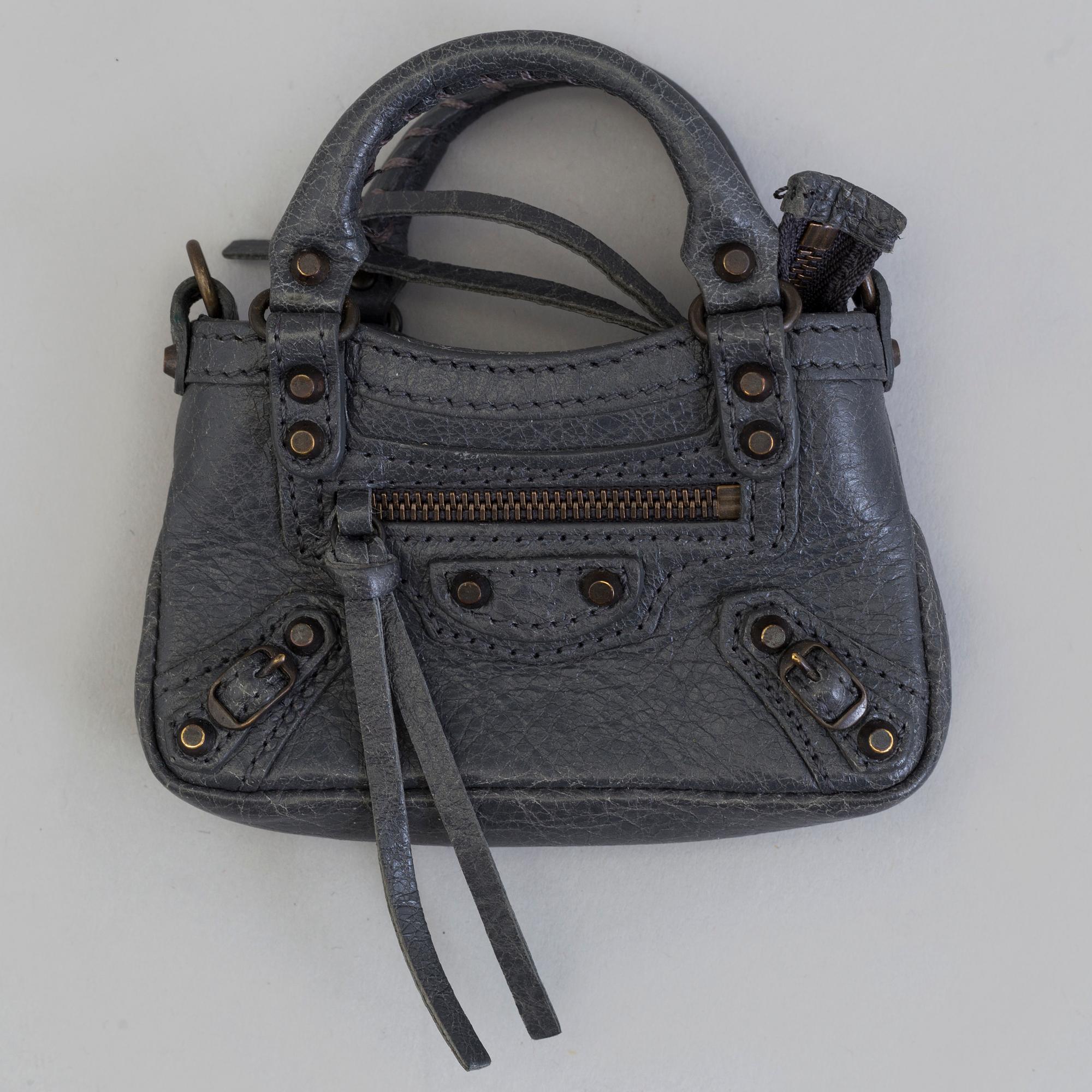 NYCKELHÅLLARE "Mini First Limited Edition Keychain", Balenciaga.
