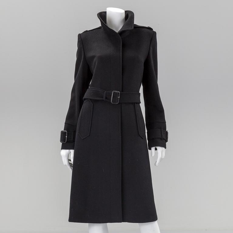 A coat by Burberry in size 40.