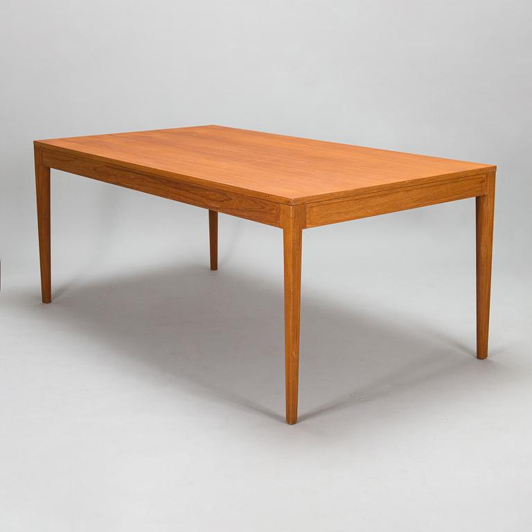 Finn Juhl, a 'Diplomat' table for  France & Son, Denmark.