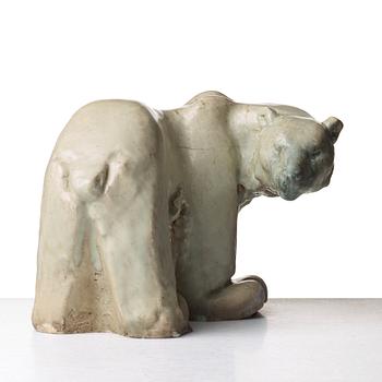 Michael Schilkin, a stoneware sculpture of a polar bear, Arabia, Finland 1945.