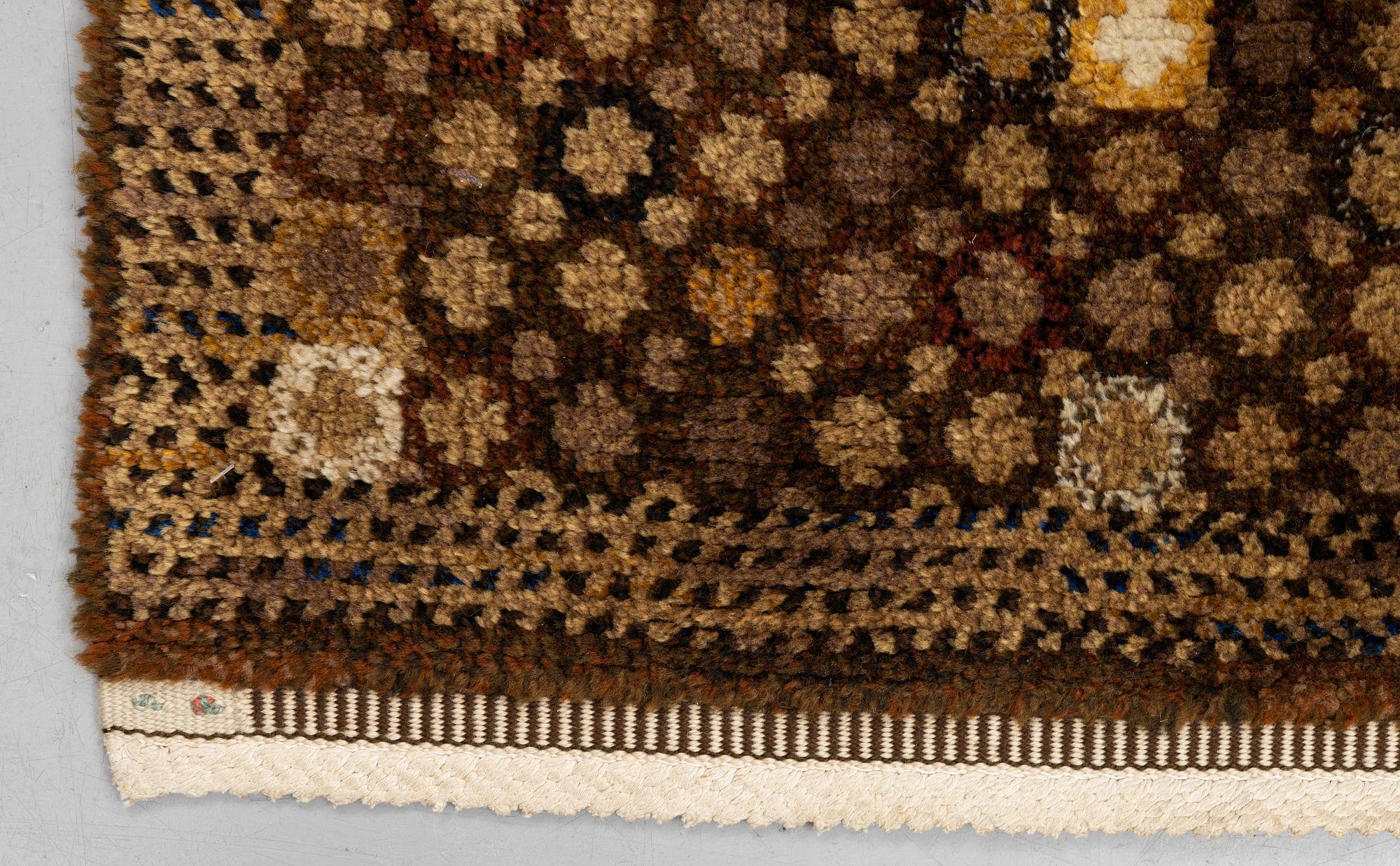 Barbro Nilsson, Barbro Nilsson, a carpet, "Bankrabatten brun", knotted pile, ca 205,5  x 202 cm. Signed AB MMF BN.