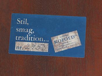 SOFFBORD, engelsk stil, etikettmärkt Georg Kofoed, Köpenhamn.