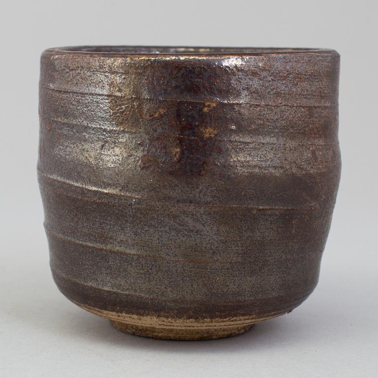 A Japanese cup, 20th Century.