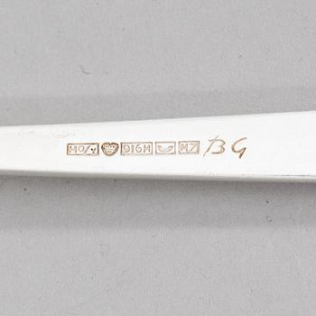 Bertel Gardberg, Aterinsarja, 42 osaa, hopeaa, "Birgitta", Hopeatehdas oy, Helsinki 1956-65.