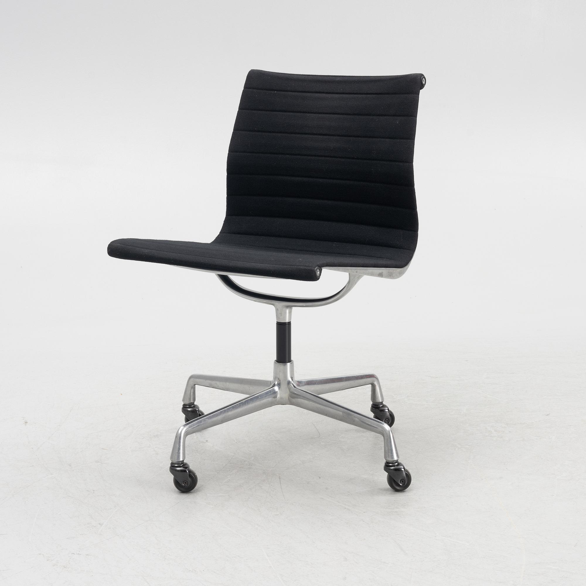 Charles & Ray Eames, office chair, "EA 105", Vitra.