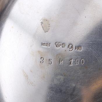 BÄGARE, 2 st, silver, CG Hallberg och GAB, Stockholm 1941 och 1939. Vikt ca 464 gram.