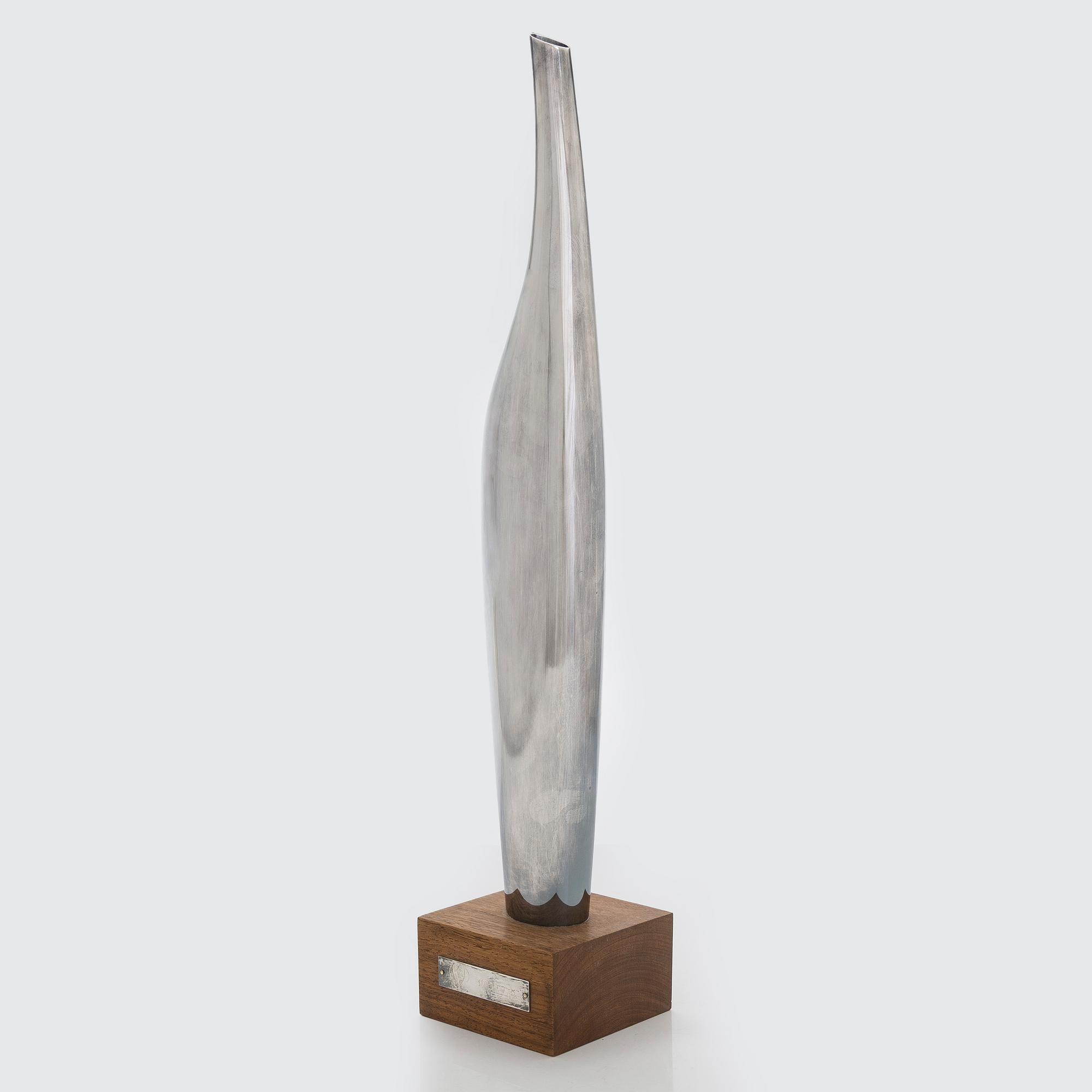 Tapio Wirkkala, a silver and rosewood vase, Kultakeskus, Hämeenlinna 1967.