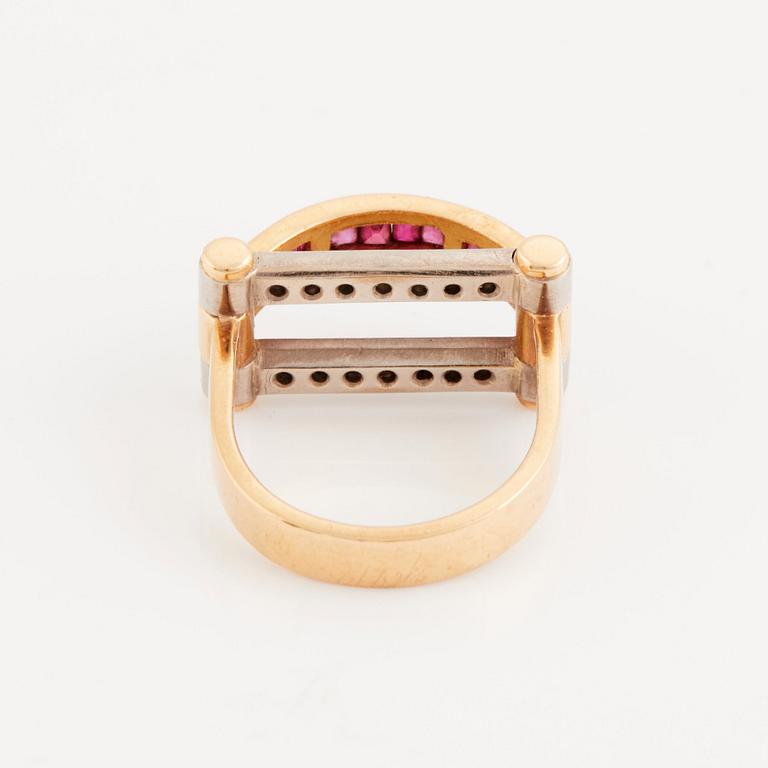 Glenn Roll an 18K gold ring set with rubies and brilliant cut diamonds, Stockholm 1986.