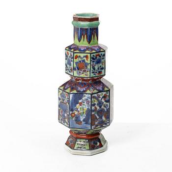 A 'clobbered' vase, Qing dynasty, Kangxi (1662-1722).