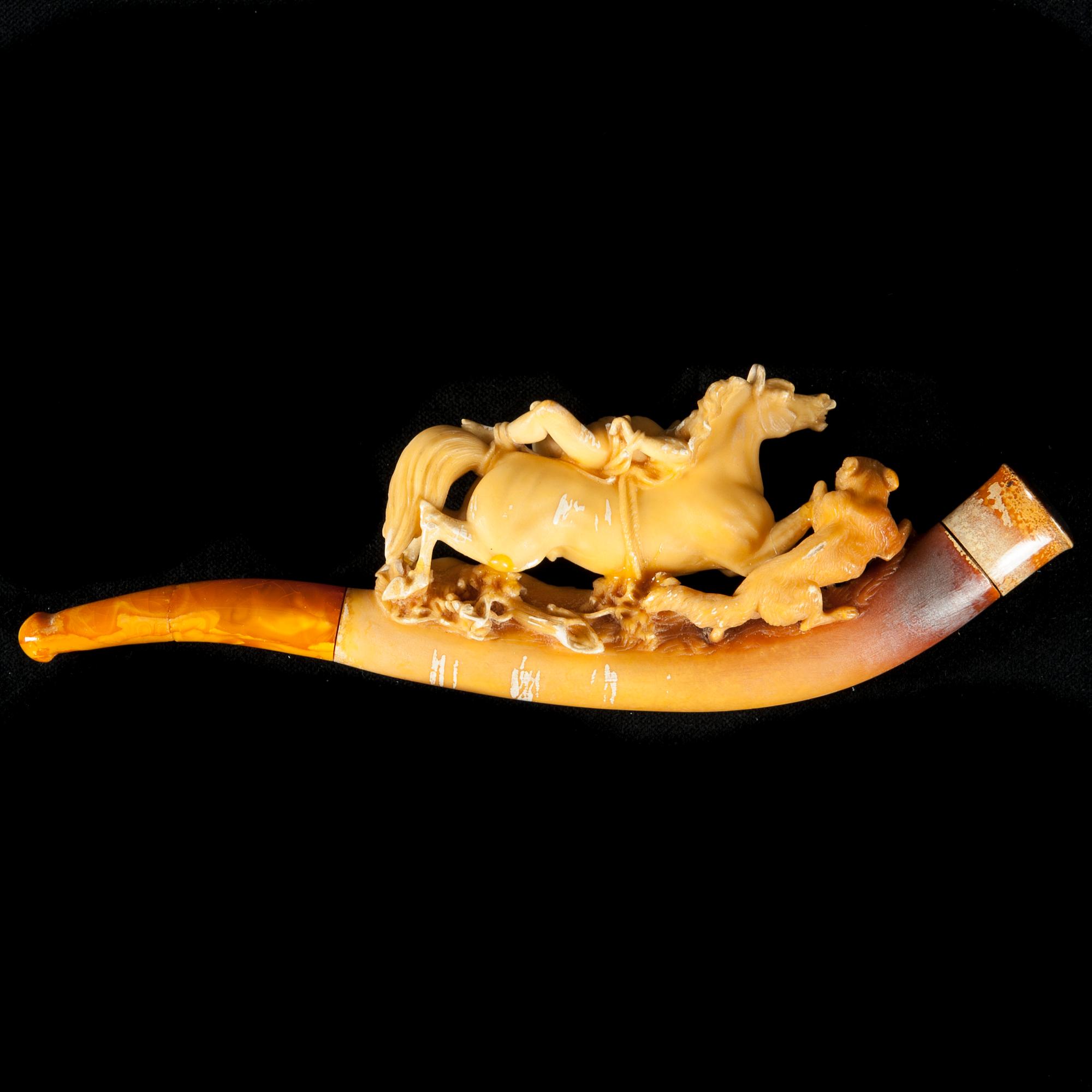 PIPA, bärnsten samt sjöskum, Mellaneuropa 1800-tal.