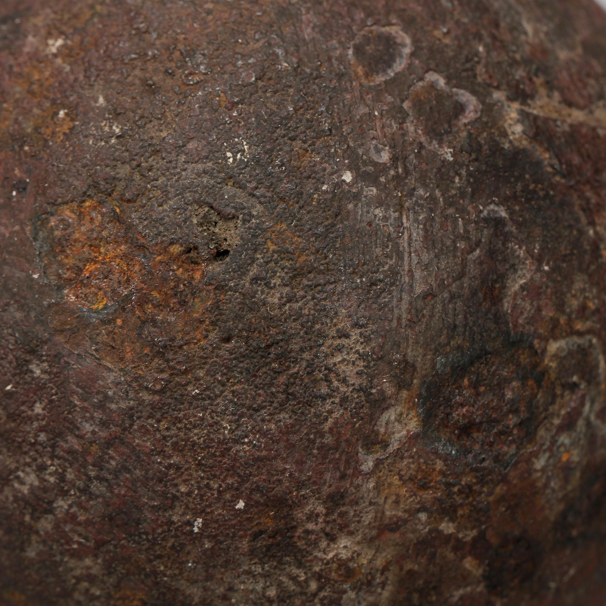 KANONKULA, järn, troligen 1600-tal.