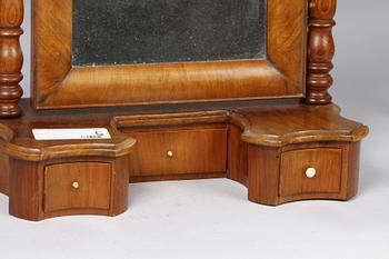 BORDSSPEGEL, 1800-talets slut.