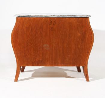 BYRÅ , rokokostil, 1900-tal.