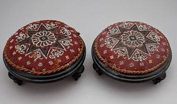 FOTPALLAR, ett par, 1800-talets andra hälft.