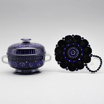 TERRIN OCH SKÄRBRÄDA, porslin, Ulla Procopé, Arabia, Finland.