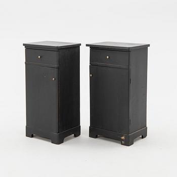 Sängbord ett par 1900-talets första hälft.