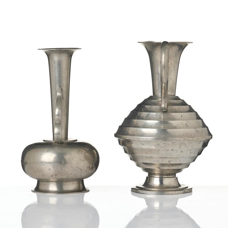 Sylvia Stave, vaser, två stycken, C.G. Hallberg, Stockholm, 1931-37.