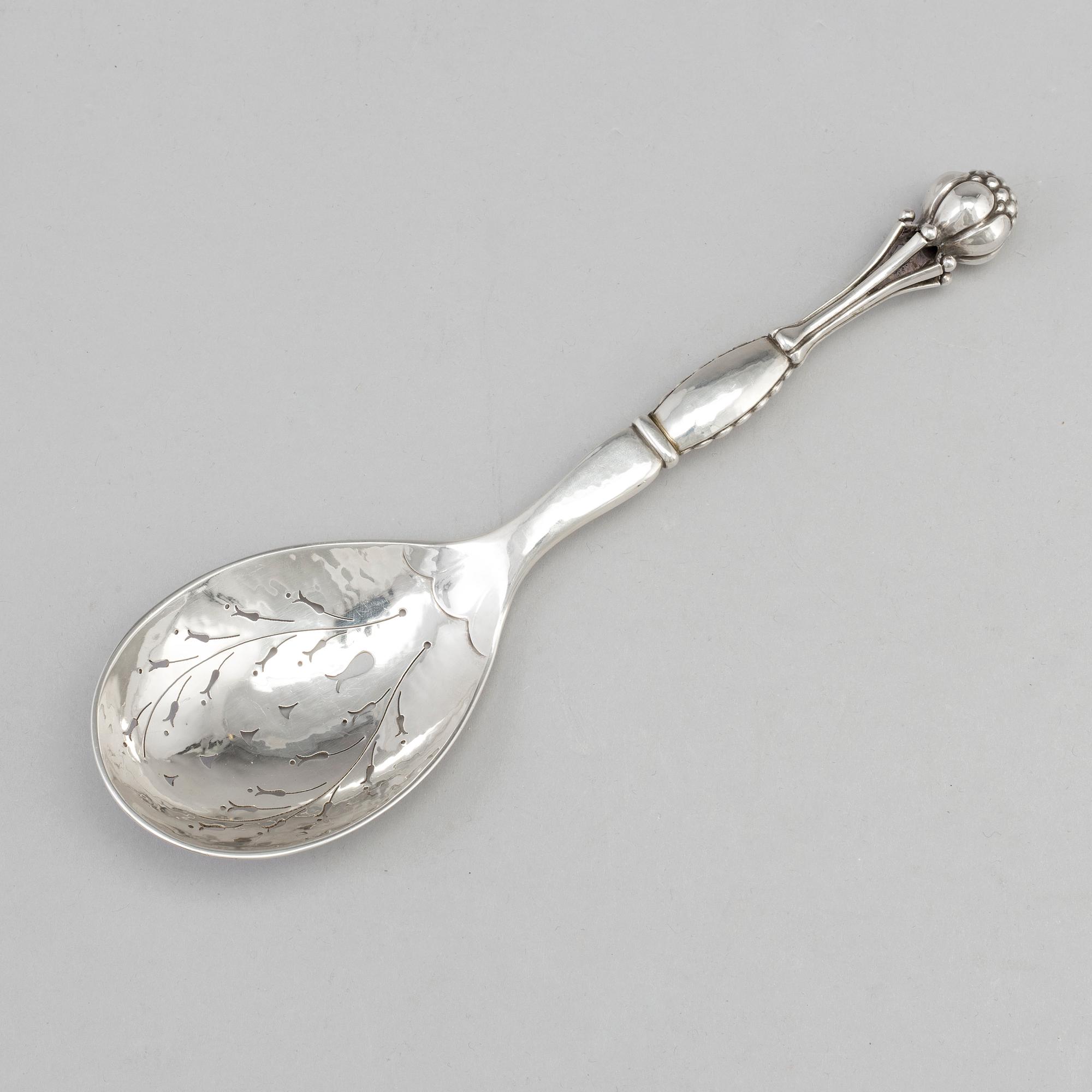 GEORG JENSEN, strösked, silver, 1900-talets första hälft. Vikt ca 110 g.