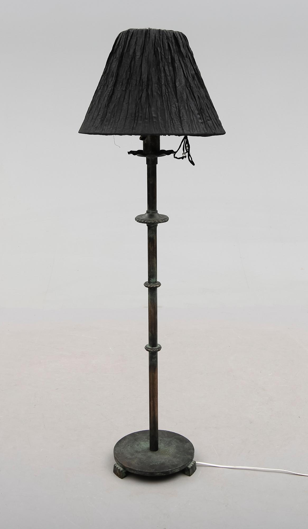 GOLVLAMPA, brons, art déco, 1900-talets första hälft.