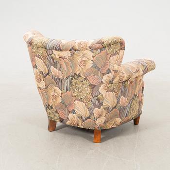 Armchair, first half of the 20th century.