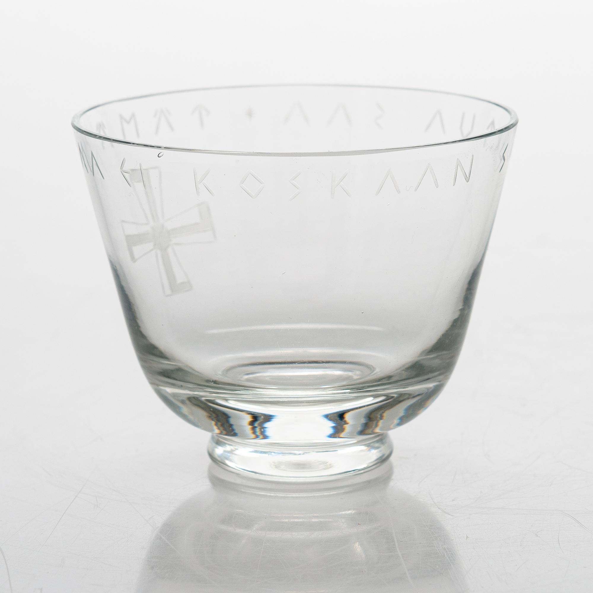 Arttu Brummer, skål, "Hjälteglaset I", Riihimäen Lasi Oy 1940-tal.