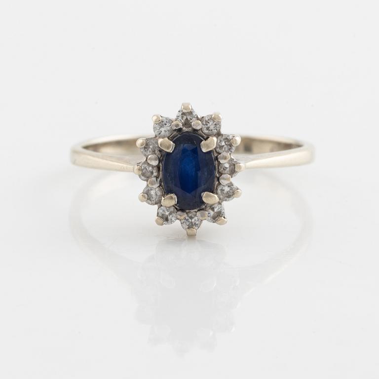 Ringar, 2 st, vitguld med små briljantslipade diamanter samt en med safir.