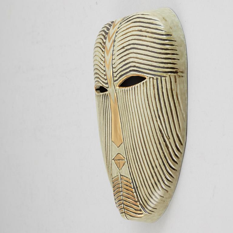 LISA LARSON, a stoneware mask, K-Studion, Gustavsberg.