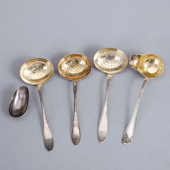PARTI SILVER, 5 delar, bl.a Carl Fredrik Widmark, Köping, 1889. Total vikt ca 276 gram.