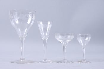 GLASSERVIS, 33 delar, Glimma Glasbruk.