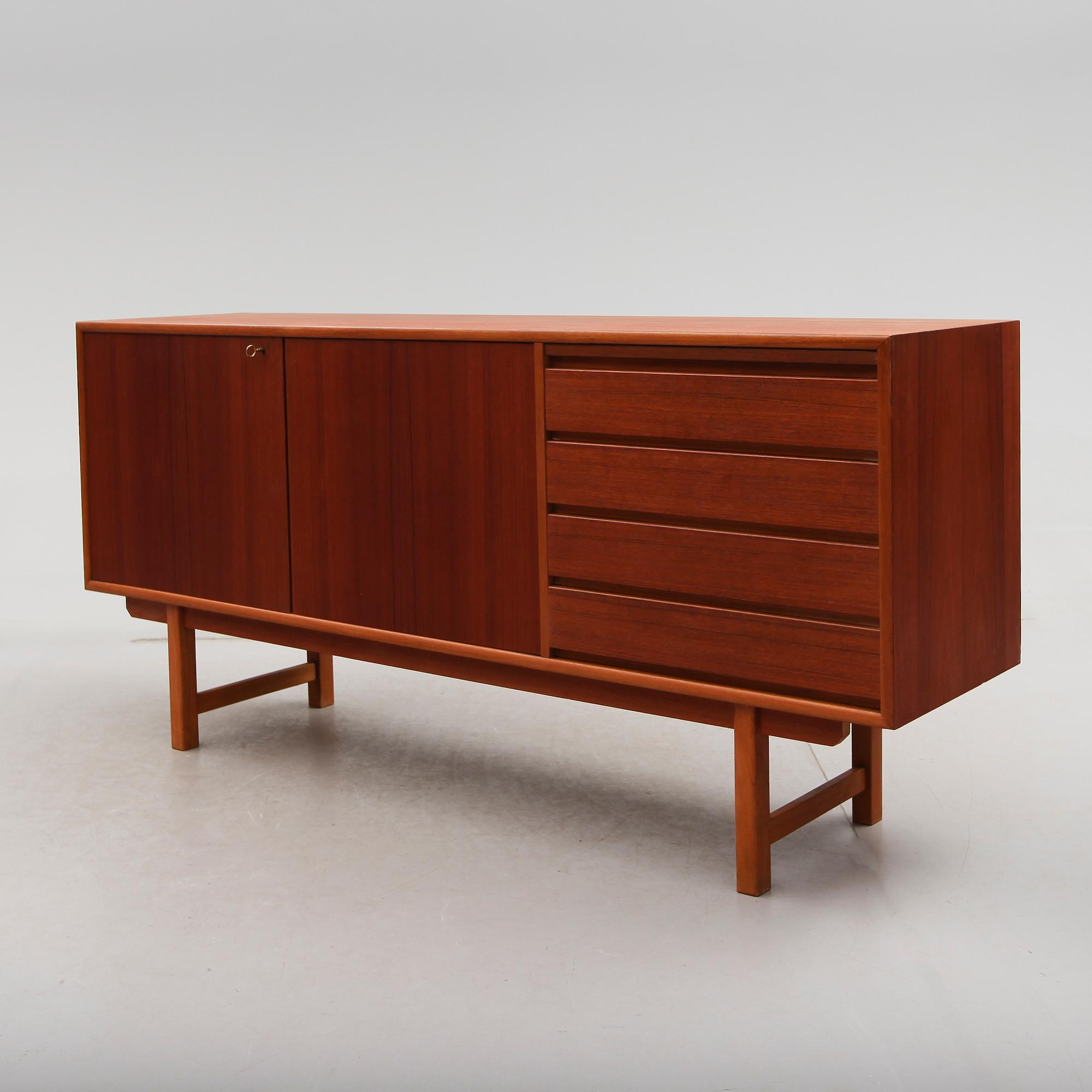 SIDEBOARD, 1900-talets andra hälft.