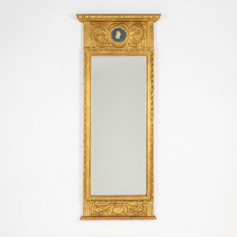 Spegel, gustaviansk stil, 1900-tal.