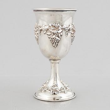 Wine glass/chalice, sterling silver, 20th Century.